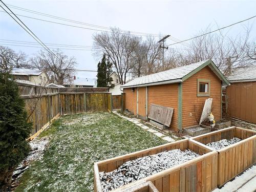 117 Carmen Avenue, Winnipeg, MB 