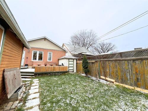 117 Carmen Avenue, Winnipeg, MB 