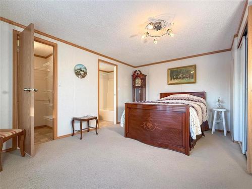 14 Robin Bay, Brandon, MB - Indoor Photo Showing Bedroom