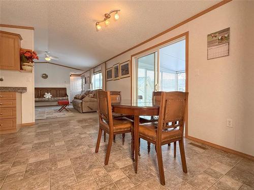 14 Robin Bay, Brandon, MB - Indoor Photo Showing Dining Room