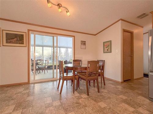 14 Robin Bay, Brandon, MB - Indoor Photo Showing Dining Room