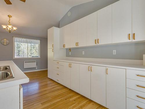 Cuisine - 620 5E Rang E., Chertsey, QC - Indoor Photo Showing Kitchen With Double Sink