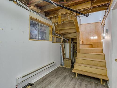 Escalier - 620 5E Rang E., Chertsey, QC - Indoor Photo Showing Basement