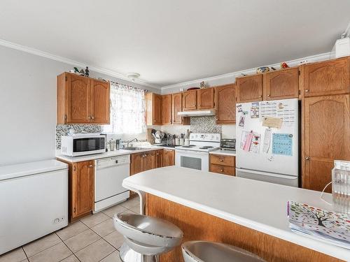 Kitchen - 1-1705 Av. Barbe, Laval (Chomedey), QC - Indoor Photo Showing Kitchen