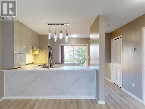 A-4555 Michigan Ave, Powell River, BC - Indoor Photo Showing Kitchen