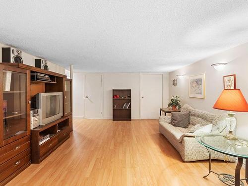 Family room - 4980  - 4984 2E Avenue O., Québec (Charlesbourg), QC - Indoor Photo Showing Living Room