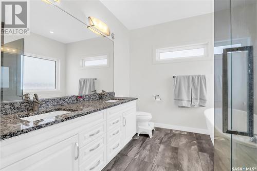 46 Country Crescent, Dundurn Rm No. 314, SK - Indoor Photo Showing Bathroom