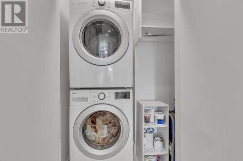 501 1180 Broughton Street, Vancouver, BC - Indoor Photo Showing Laundry Room