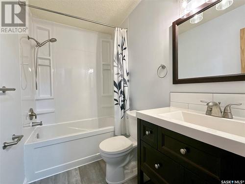 42 Cedar Meadow Drive, Regina, SK - Indoor Photo Showing Bathroom