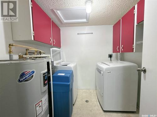 42 Cedar Meadow Drive, Regina, SK - Indoor Photo Showing Laundry Room