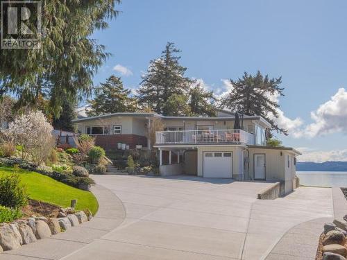 6948 Victoria Street, Powell River, BC - Outdoor With Body Of Water