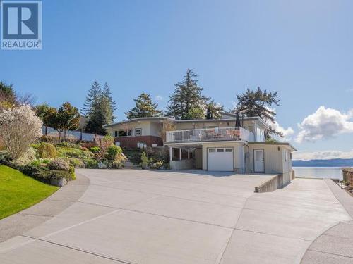 6948 Victoria Street, Powell River, BC - Outdoor