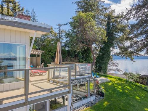 6948 Victoria Street, Powell River, BC - Outdoor With Body Of Water