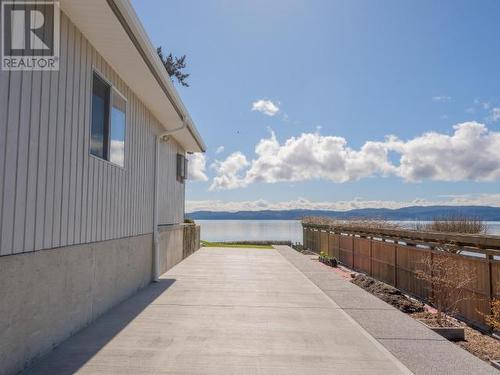 6948 Victoria Street, Powell River, BC - Outdoor With Body Of Water With View