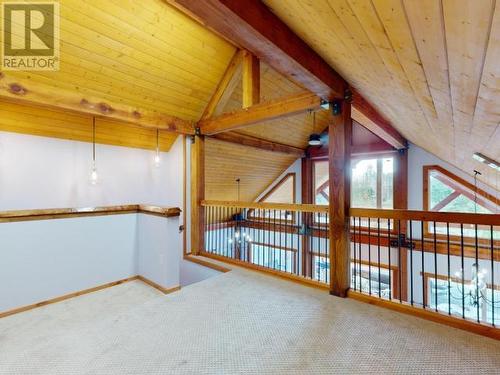 9958 Serendipity Road, Powell River, BC 