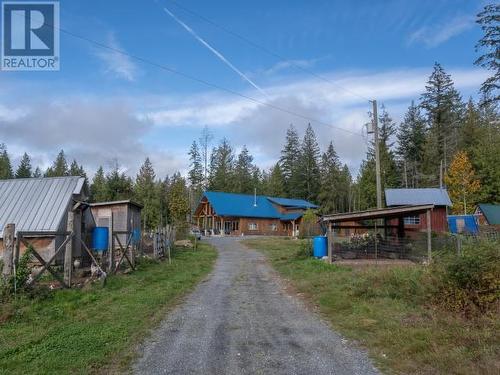 9958 Serendipity Road, Powell River, BC 