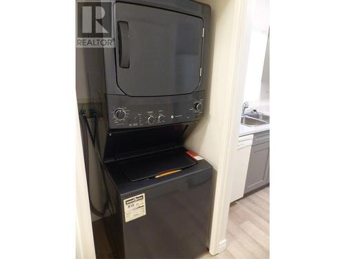 8700 Jubilee Road E Unit# 205, Summerland, BC - Indoor Photo Showing Laundry Room