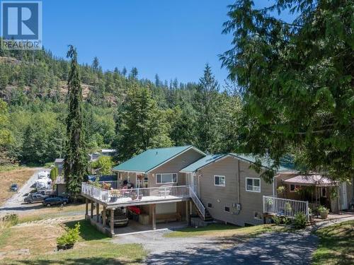 5930 Mowat Ave, Powell River, BC - Outdoor With Deck Patio Veranda