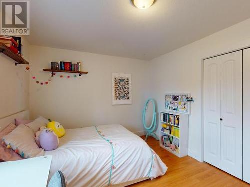 3378 Yew Kwum Place, Powell River, BC - Indoor Photo Showing Bedroom