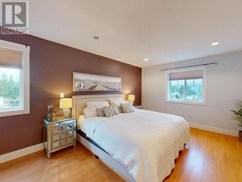 3378 Yew Kwum Place, Powell River, BC - Indoor Photo Showing Bedroom