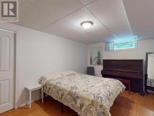 3378 Yew Kwum Place, Powell River, BC - Indoor Photo Showing Bedroom