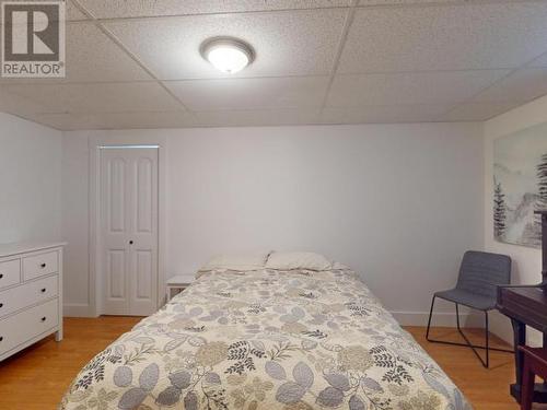 3378 Yew Kwum Place, Powell River, BC - Indoor Photo Showing Bedroom