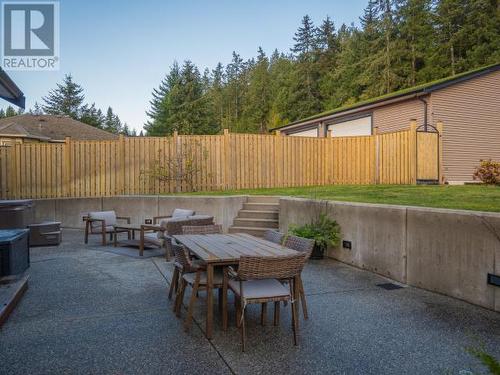 3378 Yew Kwum Place, Powell River, BC - Outdoor With Deck Patio Veranda