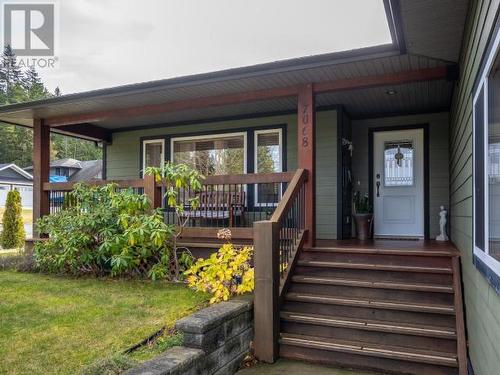 7068 Royston Street, Powell River, BC - Outdoor With Deck Patio Veranda