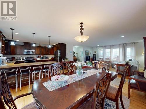 7068 Royston Street, Powell River, BC - Indoor Photo Showing Dining Room