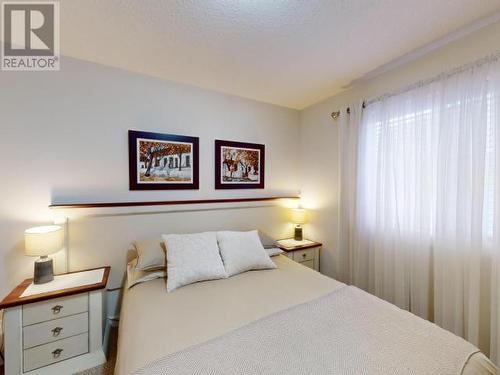 7068 Royston Street, Powell River, BC - Indoor Photo Showing Bedroom