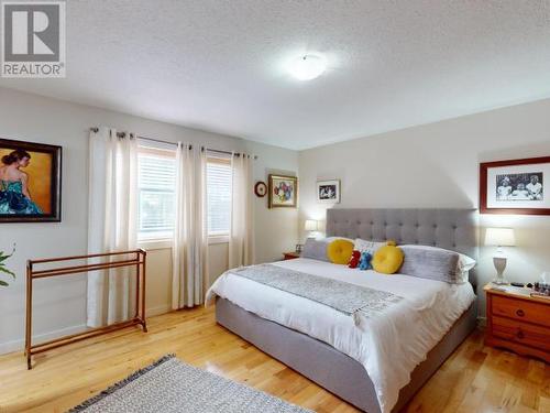 7068 Royston Street, Powell River, BC - Indoor Photo Showing Bedroom