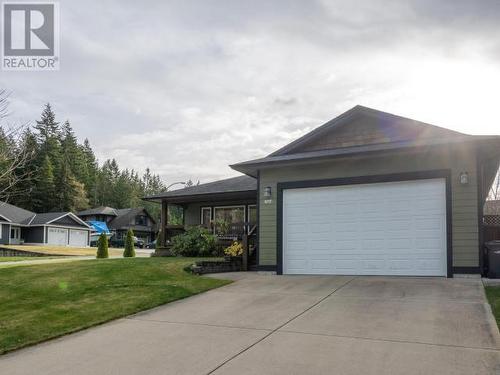 7068 Royston Street, Powell River, BC - Outdoor