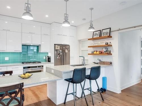 N309-1105 Pandora Ave, Victoria, BC - Indoor Photo Showing Kitchen With Upgraded Kitchen