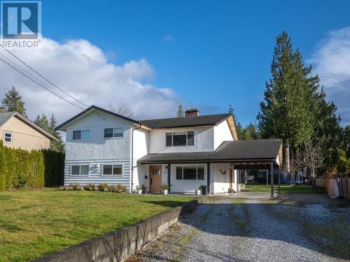 4744 Manson Ave, Powell River, BC - Outdoor With Deck Patio Veranda With Facade