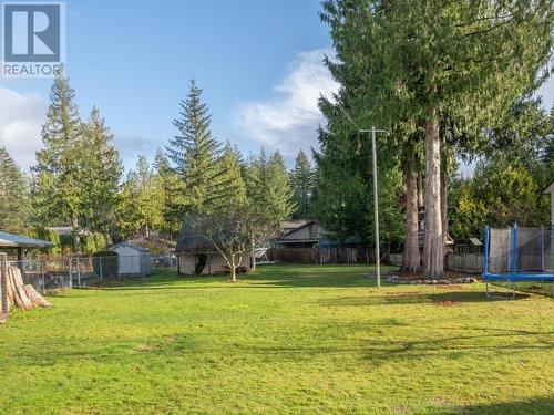 4744 Manson Ave, Powell River, BC - Outdoor With Backyard