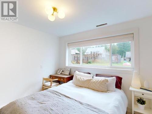 4744 Manson Ave, Powell River, BC - Indoor Photo Showing Bedroom