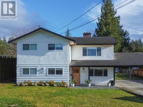 4744 Manson Ave, Powell River, BC - Outdoor With Facade