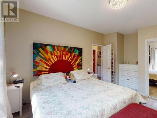 250-7575 Duncan Street, Powell River, BC - Indoor Photo Showing Bedroom