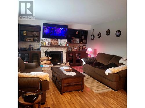 2112 South Lakeside Drive, Williams Lake, BC - Indoor Photo Showing Living Room With Fireplace