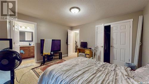 1137 Wallace Street, Regina, SK - Indoor Photo Showing Bedroom