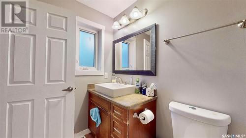 1137 Wallace Street, Regina, SK - Indoor Photo Showing Bathroom