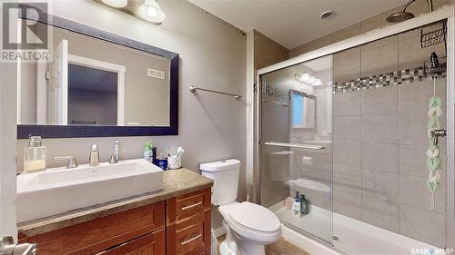 1137 Wallace Street, Regina, SK - Indoor Photo Showing Bathroom