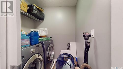 1137 Wallace Street, Regina, SK - Indoor Photo Showing Laundry Room