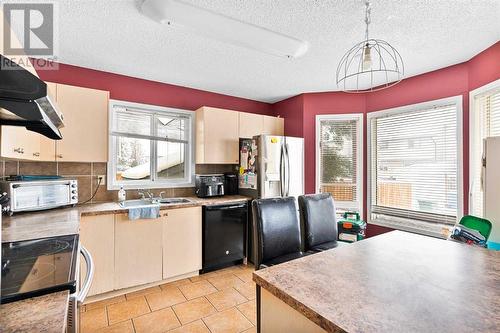 6556 Martingrove Drive Ne, Calgary, AB - Indoor Photo Showing Kitchen With Double Sink