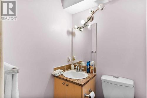 6556 Martingrove Drive Ne, Calgary, AB - Indoor Photo Showing Bathroom