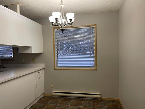 202 6Th Avenue S, Swan River, MB - Indoor Photo Showing Other Room