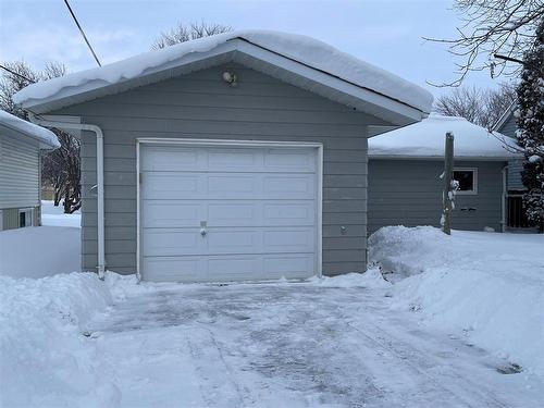 202 6Th Avenue S, Swan River, MB - Outdoor