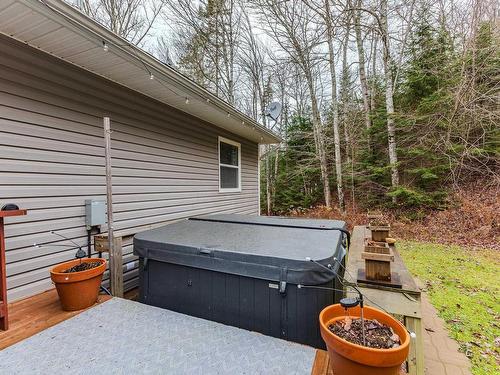 82 Chase Lane, Beaver Brook, NS 