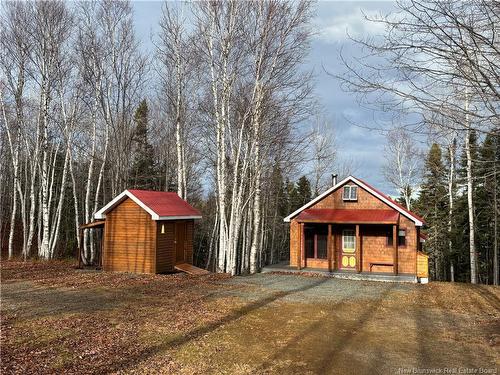 Camp Chemin Val-Michaud, Sormany, NB 