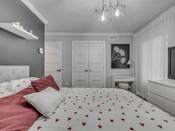 Master bedroom - 